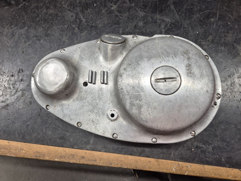 ako sme opravovali poškodený primárny kryt Ariel