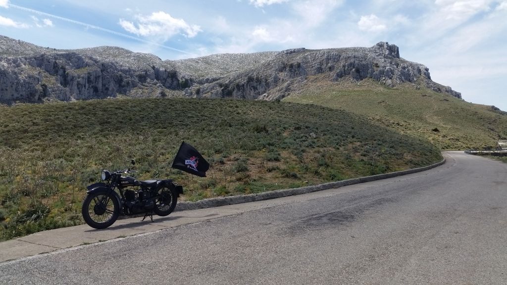 ariel_rally_1_.jpg